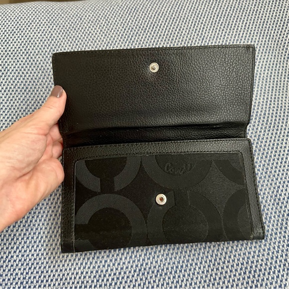 Coach long black wallet - Picture 3 of 8